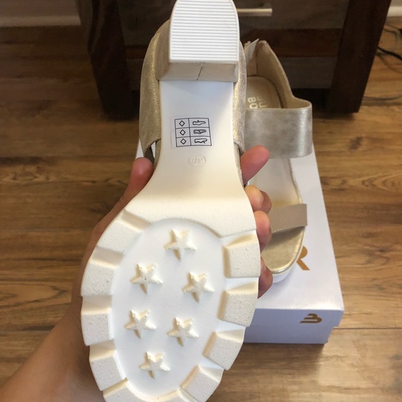 Bull Boxer platform heels - Picture 3 of 4